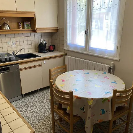 بيت للعطل Maison La Bourboule, 2 Pieces, 4 Personnes - Fr-1-667-35 *